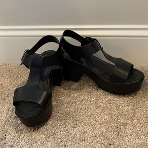 Elegant Black Platform Sandals